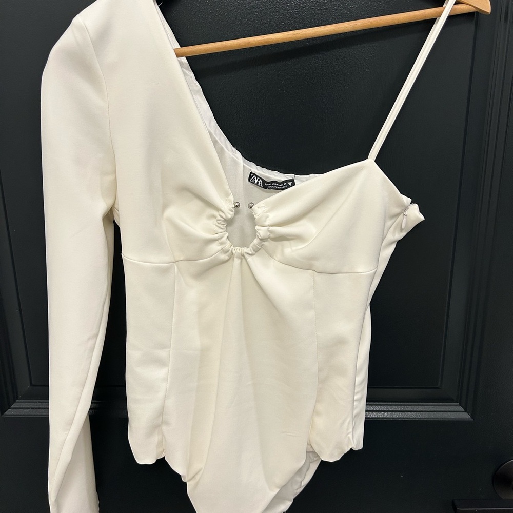 Zara White Asymmetrical Cut Out Bodysuit